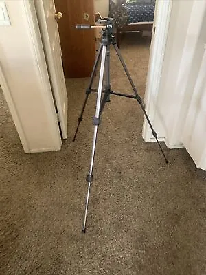 Quantaray Titan Ii Qt 11-350 Tripod • $24