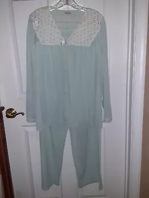 Vintage Pajamas Vanity Fair Nylon Lace Blue Sz L • $19.95