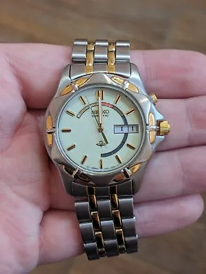 SEIKO KINETIC Watch 5M43 0A50 Two Tone Bracelet Gold Silver Day Date • $242.49