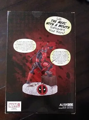 Marvel - Deadpool Finders Keypers 10  Statue W/ Keychain - NIB • $67.43