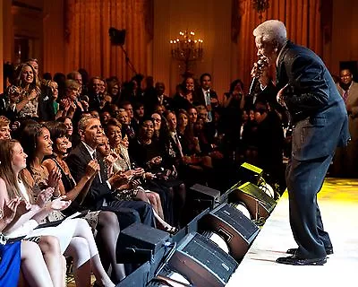 Barack Obama & Family Eddie Floyd Sing  Knock On Wood  - 8x10 Photo (cc-020) • $8.87