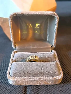 $285 • Buy 10c 14k Zales Diamond Engagement Ring