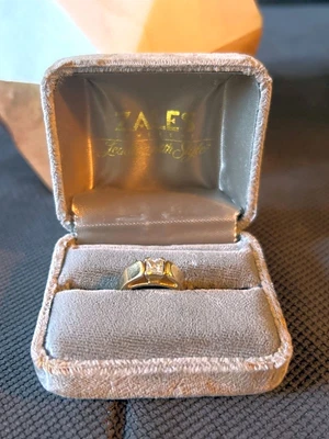 $285 • Buy 10c 14k Zales Diamond Engagement Ring