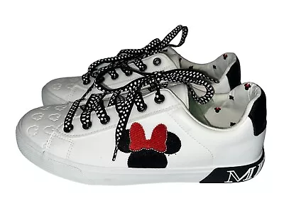 WOMEN'S SHOES MINNIE MOUSE EMROIDERED SNEAKERS US Sz 8.5 ~ Very Clean! • $16