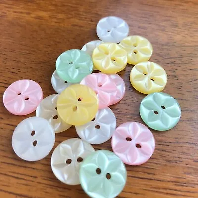 £1.45 • Buy Flower/ Star Buttons 14mm (9/16 )  X 10 Buttons (2- Hole)