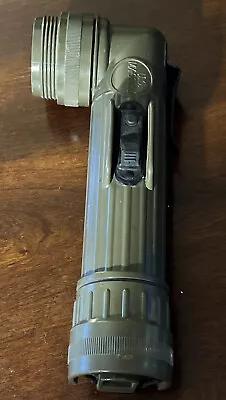 VTG | Fulton MX-991/U Right Angle US Military Flashlight - Army Green • $18.70