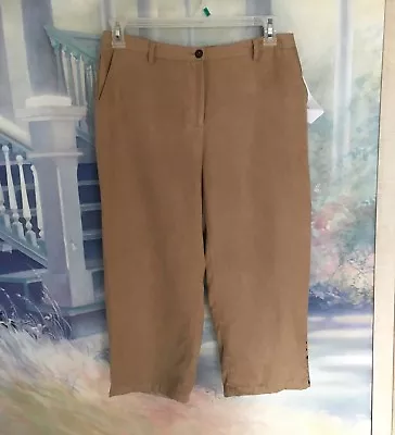 Adorable Erin London Beige Capris Women's Pants Sz. 8 • $8.99