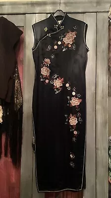 Vintage Cheongsam Dress Black Silk Satin Hand Painted & Embroidered. • £19.99