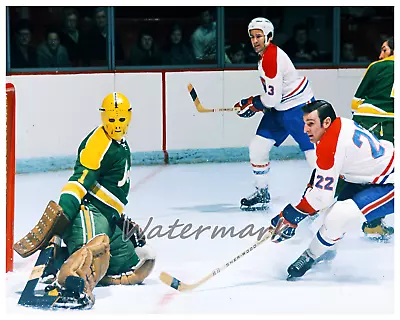 1970 John Ferguson Montreal Canadiens Vs Gary Smith  Oakland Seals 8 X 10 Photo  • $5.99