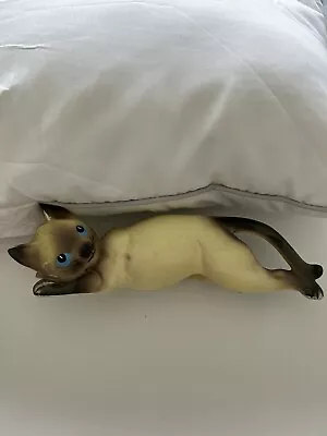 Vintage Mid Century Ceramic MCM Blue Eyed Siamese Cat Figurine Japan • $32