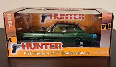 Greenlight 1/24 1977 Dodge Monaco Hunter 84123 - Torn Box • $39.45