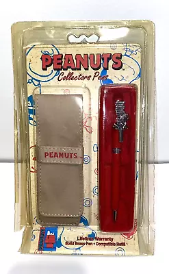 VINTAGE PEANUTS SNOOPY With BOOKS  COLLECTORS PEN WITH CASE IN ORIGINAL PACKAGE • $16
