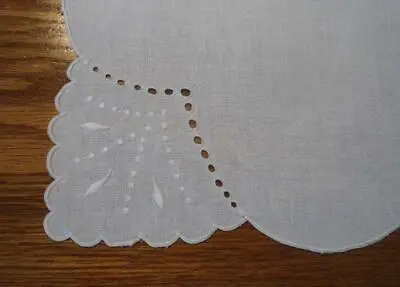 Set White Madeira Linen Placemats Tray Doily Scalloped Eyelet Embroidery Vintage • $12.99