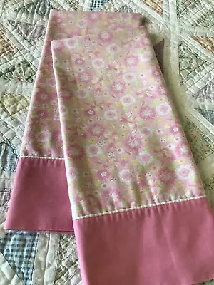 Vintage DANDREL By DAN RIVER Pair Retro/Mod Pink Flower Power Pillowcases ~  • $14.95