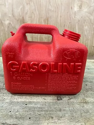 Chilton P10 - 1 Gallon 6oz Gas Can - Pre-ban - No Spout Or Caps - Lightly Used • $15
