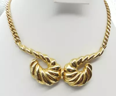 Textured Gold Tone Metal Double Curl Curb Chain Choker Necklace Vintage • $17.95