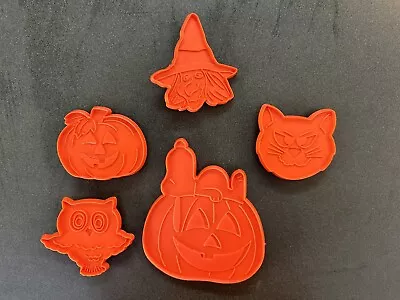 Hallmark Vtg Cookie Cutters (5) - Snoopy On Great Pumpkin + 4 Others -Never Used • $24.99