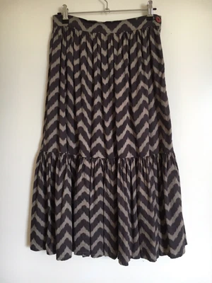 $25 • Buy GORMAN Cotton Skirt Size 8