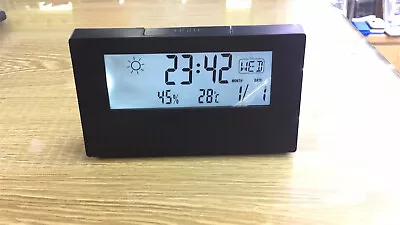 LCD Electric Desk Alarm Clock With Calendar And Digital Temperature Humidity • $13.89