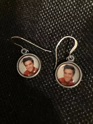 Fun Elvis Earrings • $10