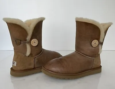 ..ugg Bailey Button Bomber Leather Chestnut Boots Women Size 9 • $85