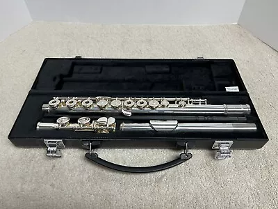 Very Clean - Yamaha YFL 282 Open Hole Flute W/ Original Hard Case • $425