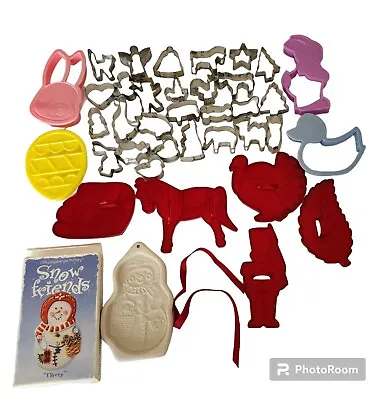 Lot Cookie Cutters Aluminum Plastic Christmas Easter HRM Longaberger Ceramic • $12.99