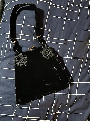 Waldy Bag Velvet Vintage Handbag • £29.99