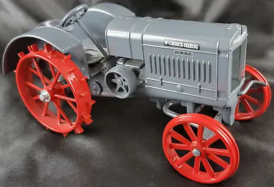 Liberty Classics 1:16 Diecast McCormick-Deering W-30 Special Tractor Gray Red • $19.95