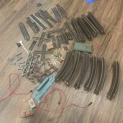 $9.99 • Buy H/O Scale Huge Lot Of  Track & More!! 50 Curves, 40 Straight - & More! Untested