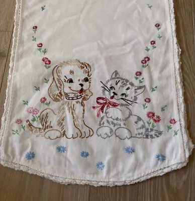 $22.95 • Buy VTG Puppy & Kitten Hand Embroidered Linen Floral Dresser Scarf Crochet Trim Edge
