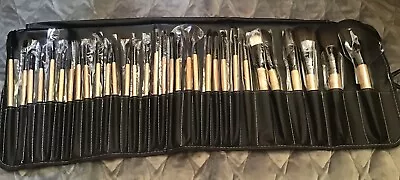 32 Piece Make Up Brush Set With Tie Up Pouch Black New Unused • $21