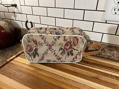 Vintage Make Up Bag Leisure Luggage Tapestry Train Case Bag Toiletries Bag • $35