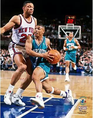Muggsy Bogues Hornets Unsigned Teal Jersey Driving Towards Hoop Vs. Knicks Photo • $14.99