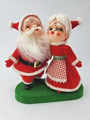 Vintage Retro MCM Flocked Velvet Santa Mrs. Claus Kissing Japan • $20.99