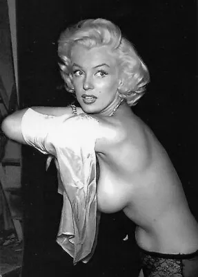 Marilyn Monroe M190  Photograph 8 1/2 X 11 • $1