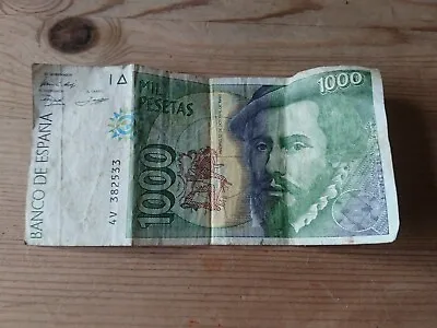 1992 / Banco De España Spain - 1000 Pesetas Banknote Bill No. 4V 382533 • £8