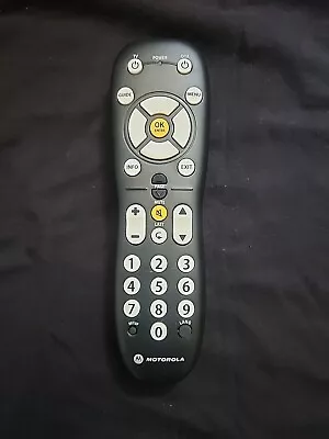 Motorola URC-2068BC1-XXXX-0002-R Digital TV Converter Remote Clean  • $9.99