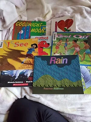$0.99 • Buy Children's Books Lot Of 8 UsedClifford Goodnight Moon Eric Carle