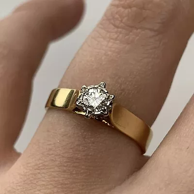 Vintage Diamond .17ct Solitaire Engagement Ring 18ct 18k Yellow Gold - Size M • £270