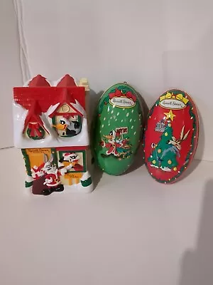 Russell Stover Christmas Looney Tunes 1997 Fillable Bank & Metal Ornaments  • $4.97