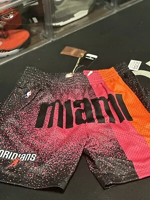 Miami Heat Floridians Mitchell & Ness Swingman Jersey Shorts Mens XL • $40
