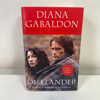 $14.95 • Buy Outlander By Diana Gabaldon (Medium Paperback, 2014) Historical Romance Fantasy