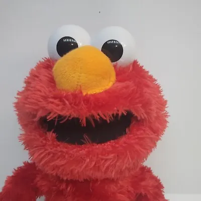Sesame Street Love 2 Hug Elmo Talking Singing Hugging 14  Plush - Bilingual 2018 • $16.35