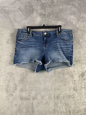 Torrid Jean Shorts Size 18 Mid Wash Denim Raw Cut Stretch • $12.99