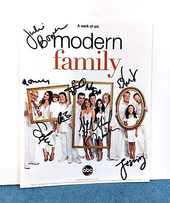 Modern Family Autographed Abc Promo Photo--signed By 10 Main Stars--detailed Coa • $795