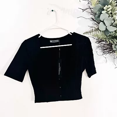 Maniere De Voir Womens Black Crop Size 4 Size Small Button Front • $17.60