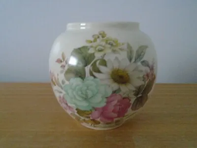 Sadler Charisma 12cm Bulbous Vase • £3