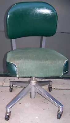 Steelcase Industrial Mid Century Green Industrial Swivel Chair Great Parts • $75