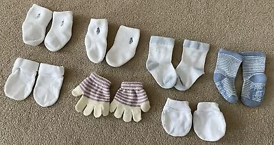 New Born-12 Months Baby Socks Mittens & Gloves • £9.99